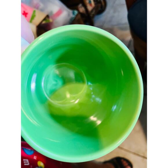 Hello Kitty Christmas 2 pack throws one pink and one white with matching coffee - Picture 12 of 12